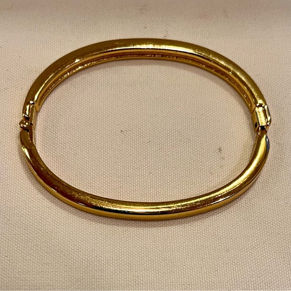 Swarovski Crystal and Gold Bracelet - Picture 9 of 16